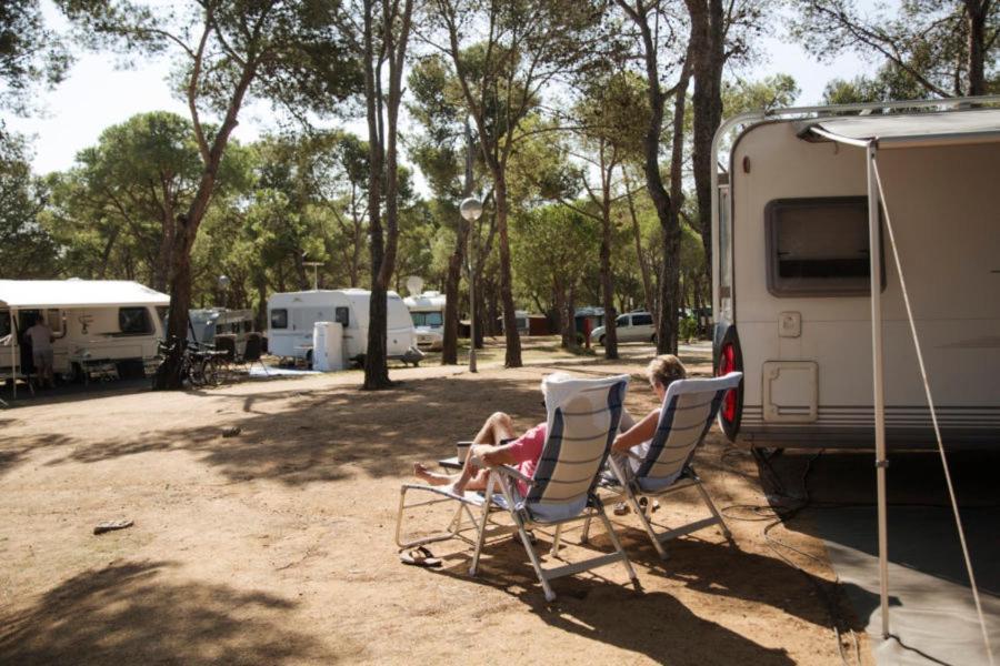 Camping Internacional Palamos Hotel Exterior photo